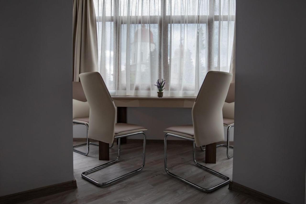 Apartament Natalia Tîrgu Ocna Eksteriør billede